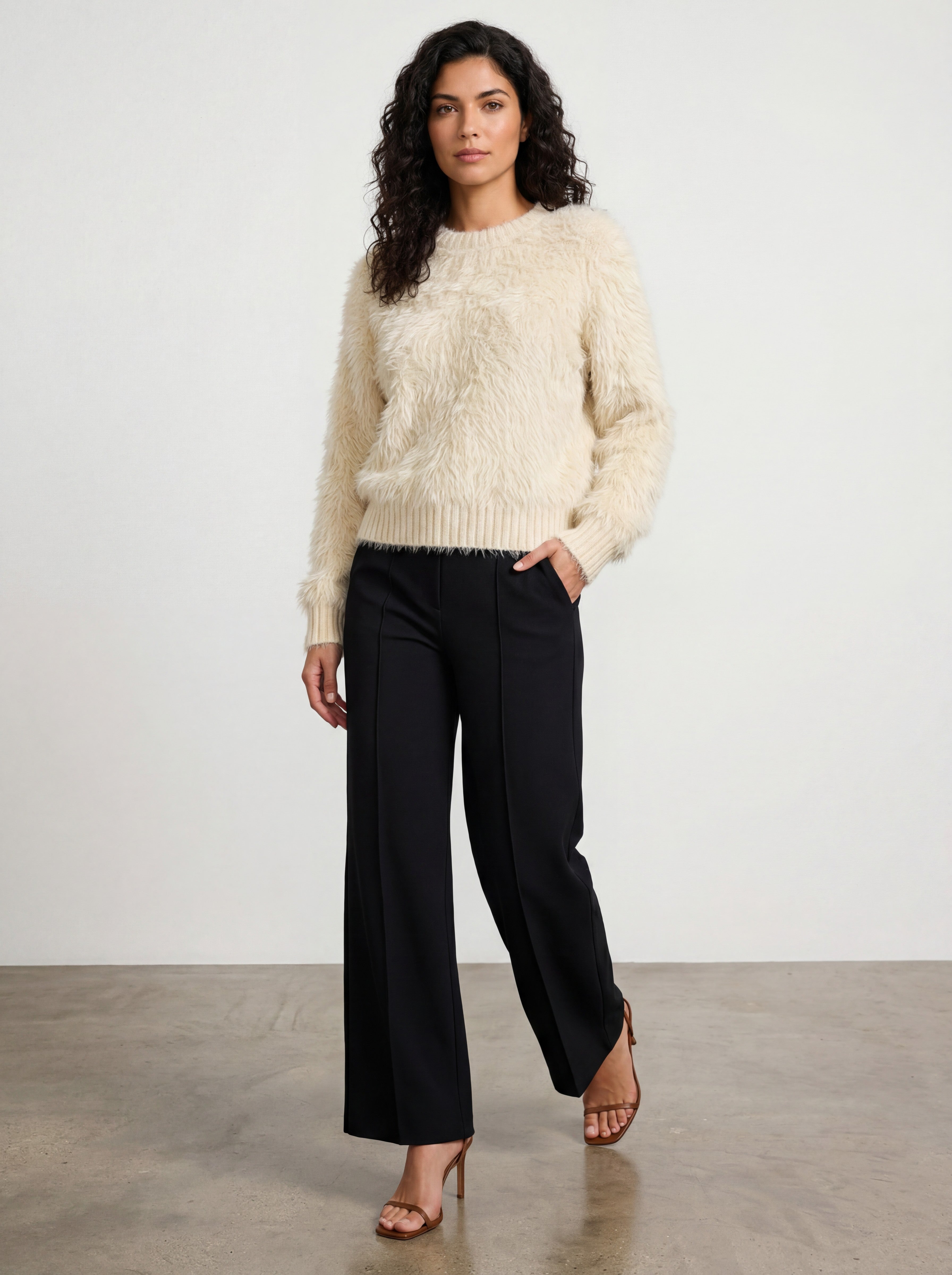 LIANO FLUFFY JUMPER