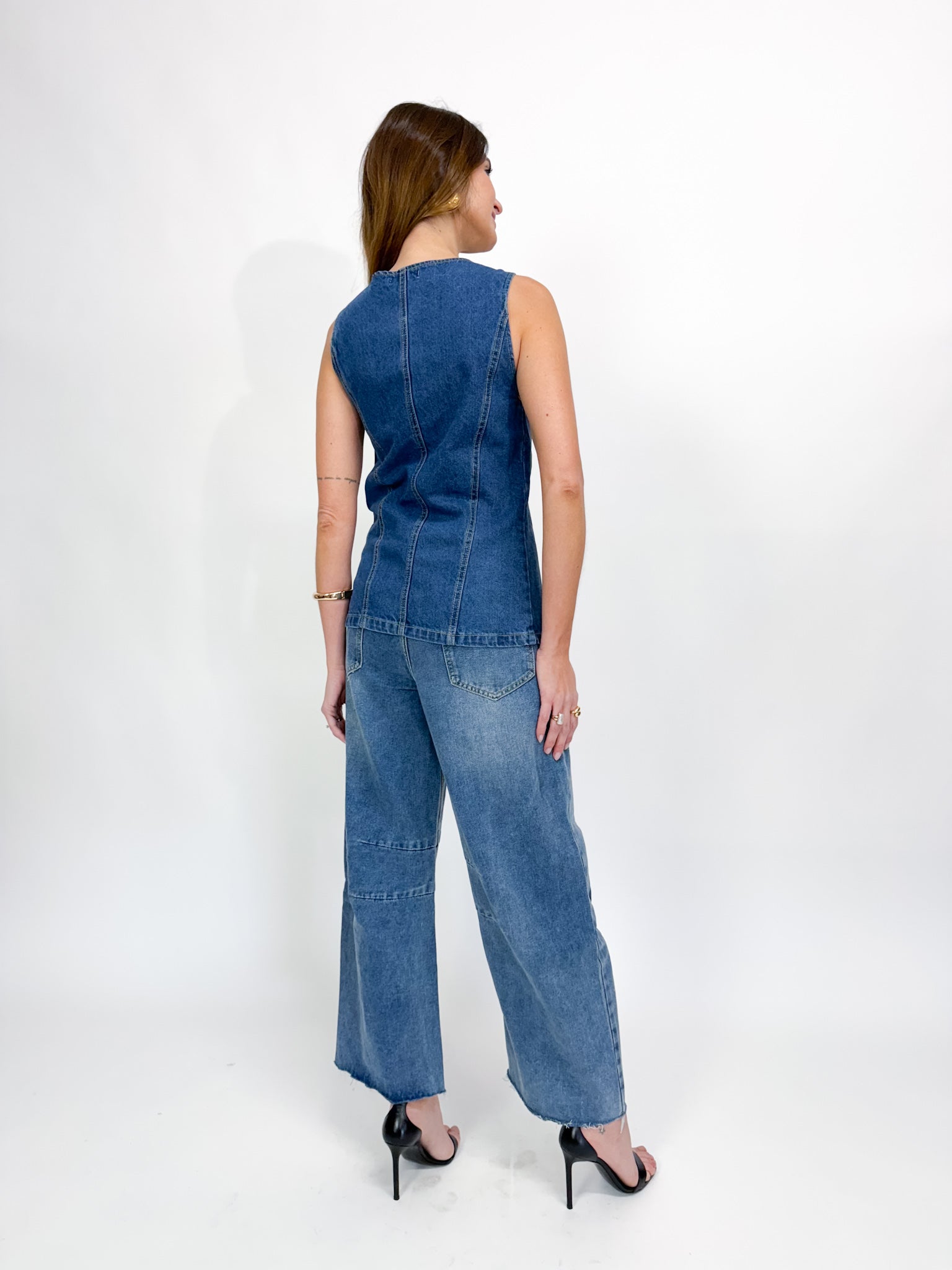 MID BLUE DENIM VEST