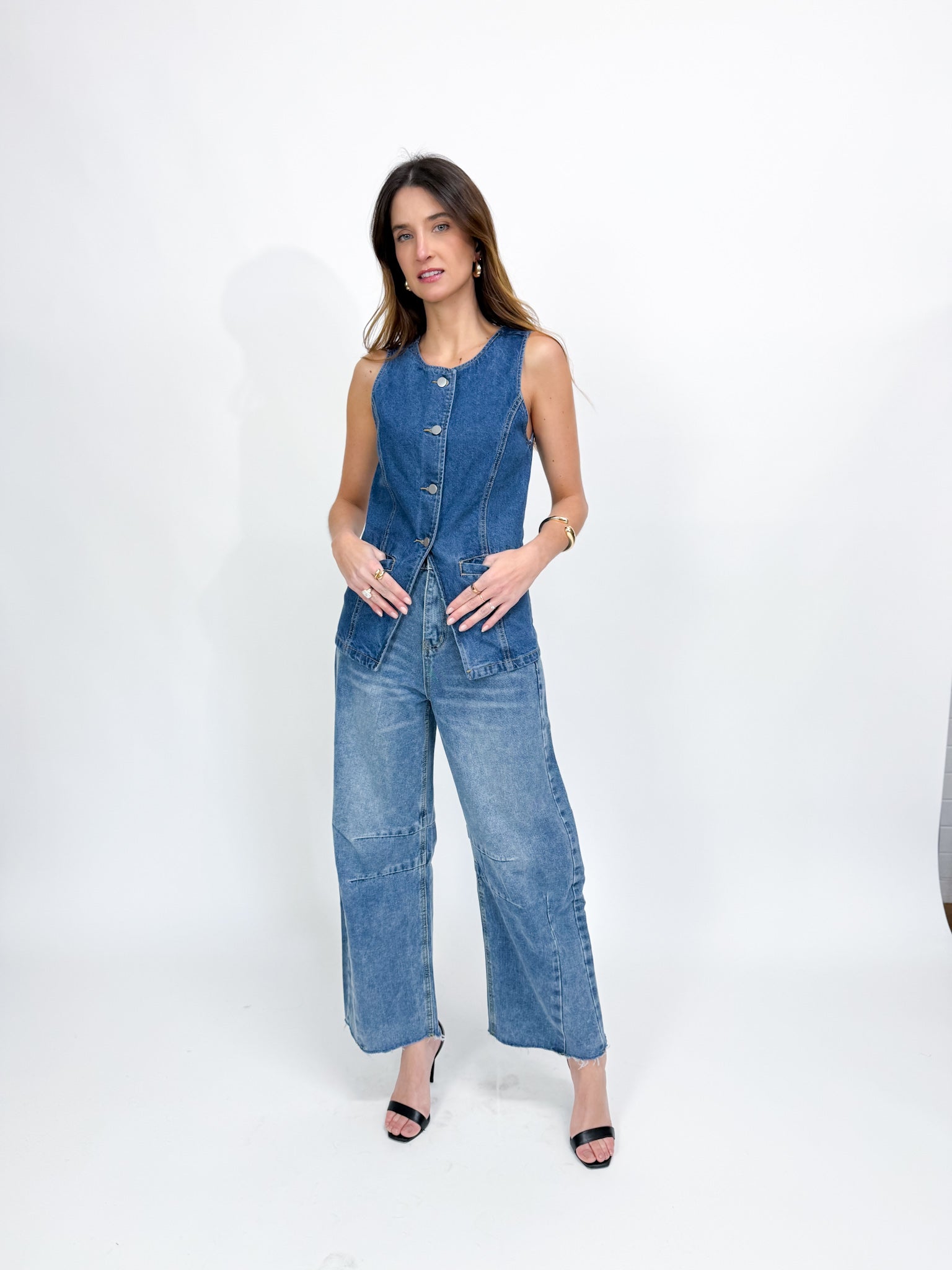 MID BLUE DENIM VEST