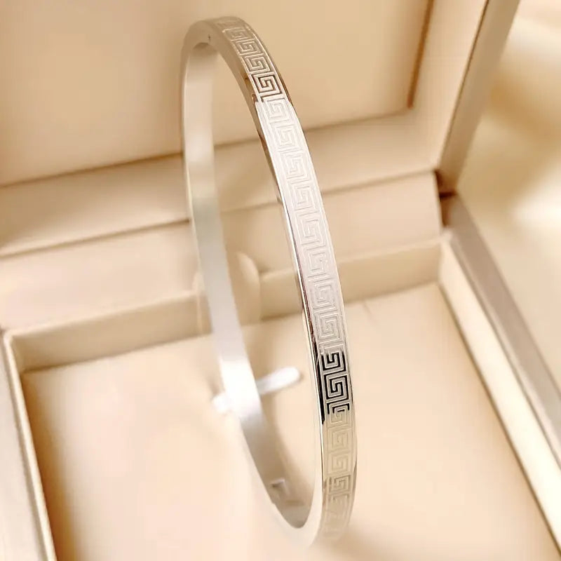 ATHENA BANGLE