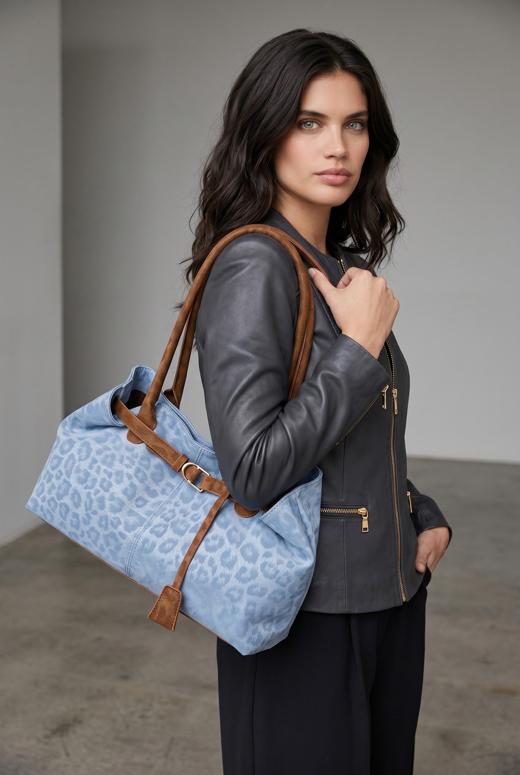 LEOPARD PRINT SHOULDER BAG