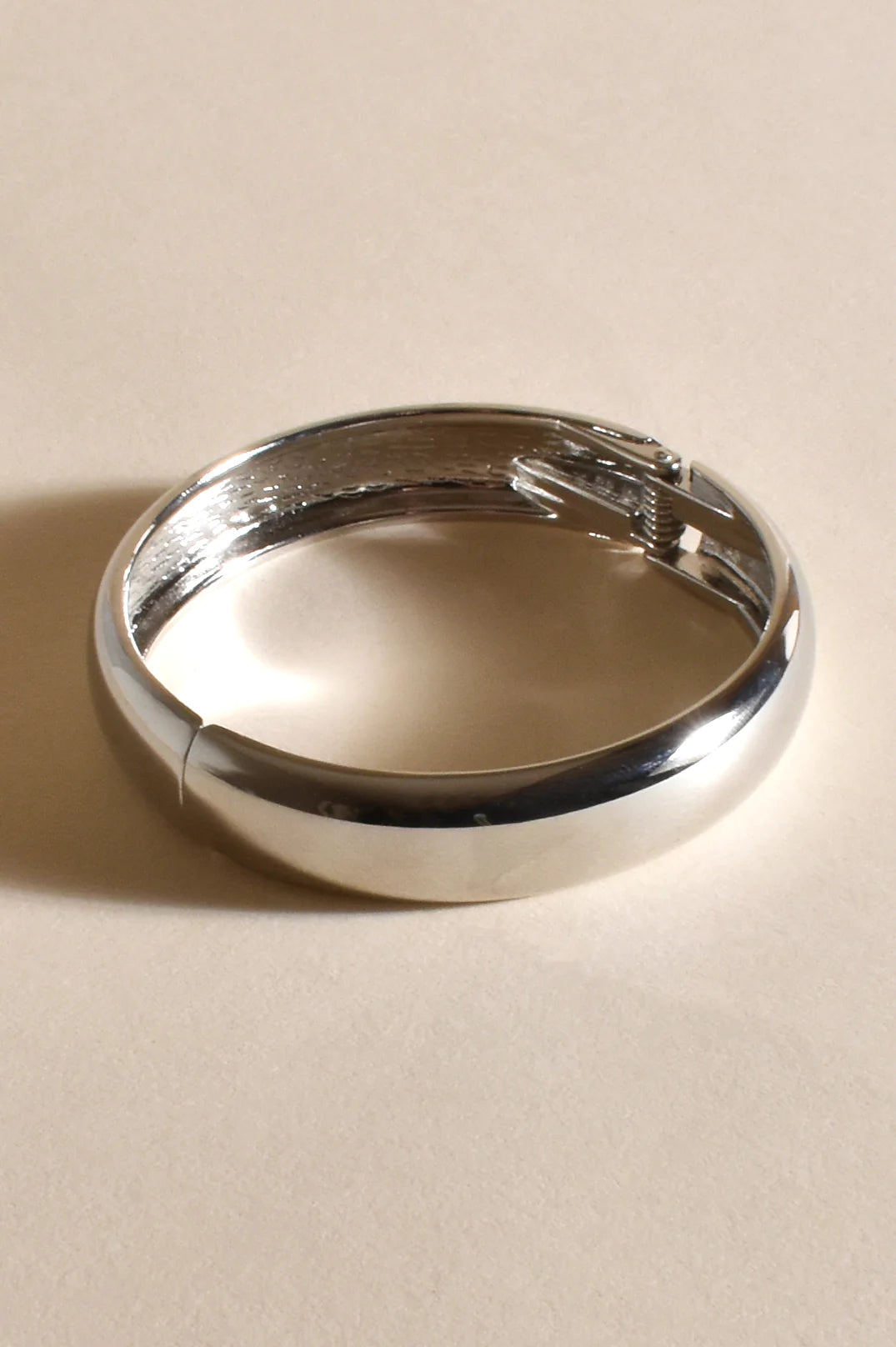 HINGED METAL STACKING BANGLE