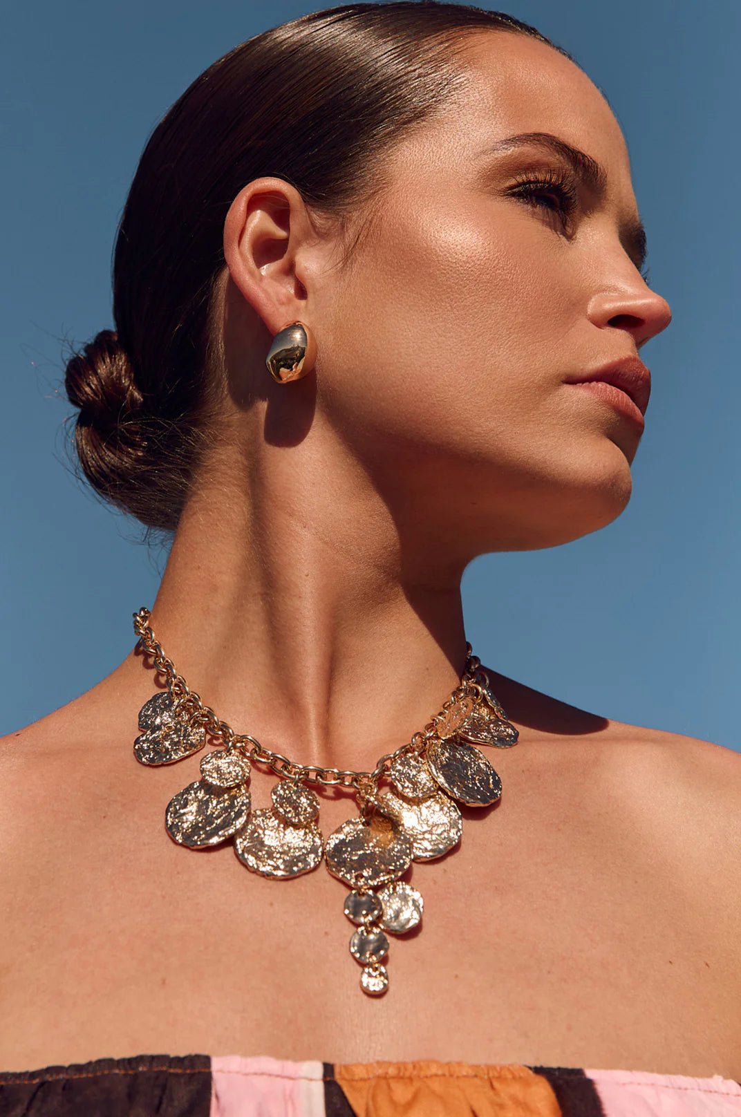 Molten Metal Disc Necklace (Gold)