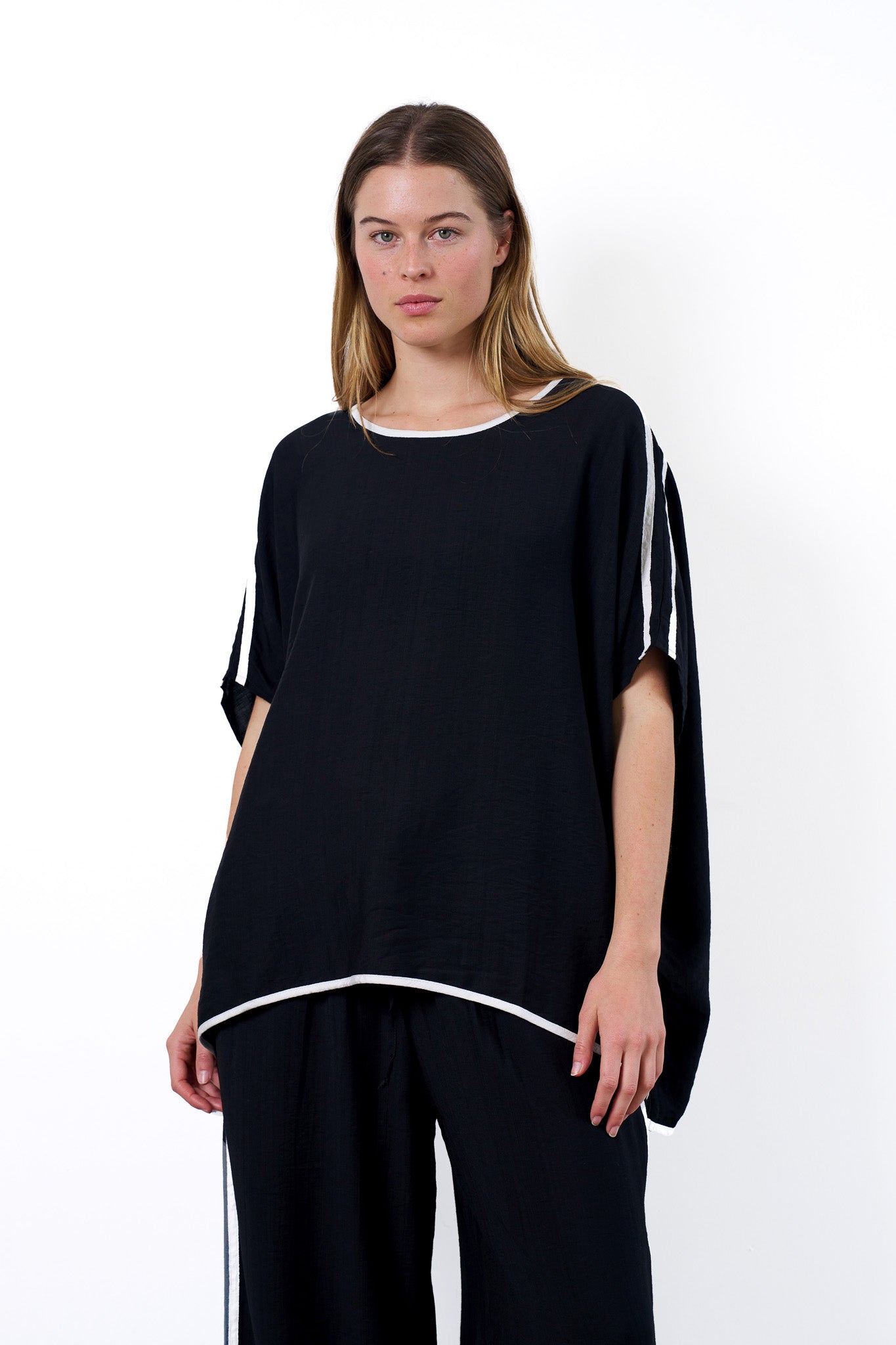 TROY CONTRAST TOP
