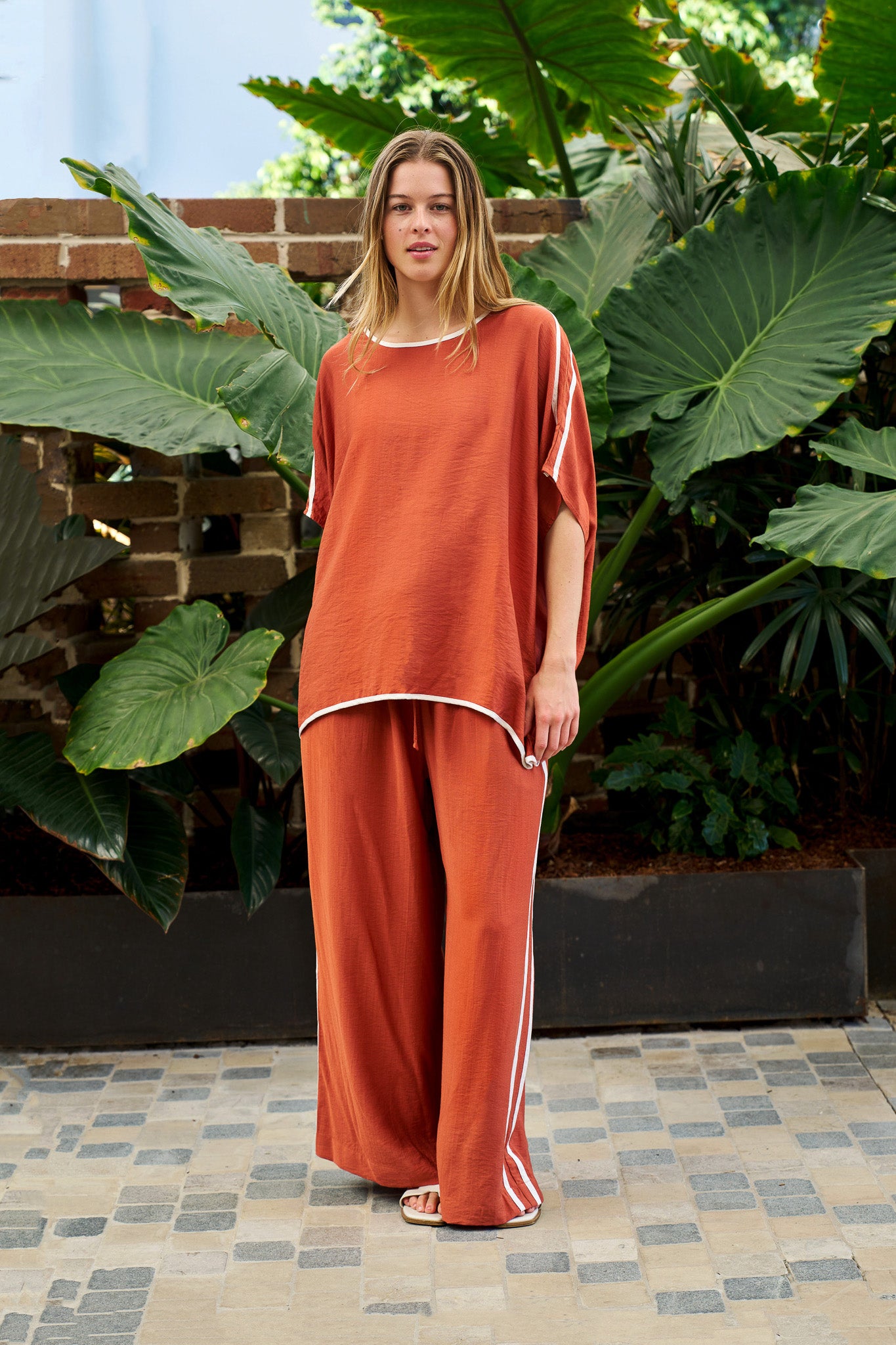 TROY CONTRAST TOP