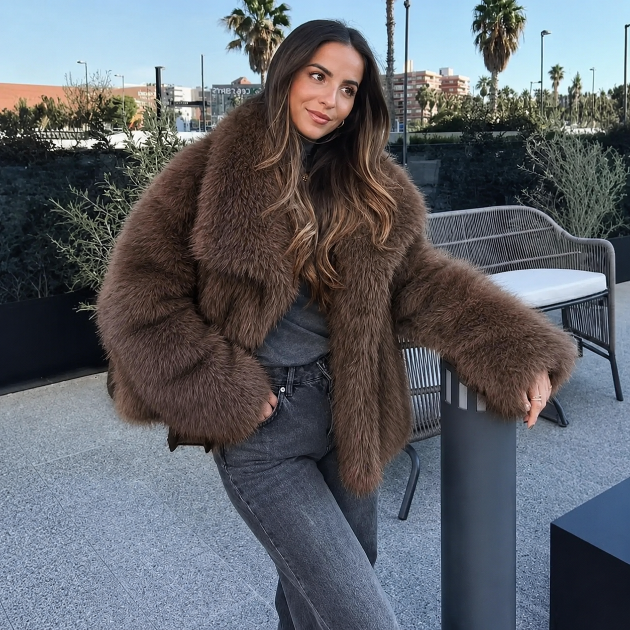 LOVEDA FAUX FUR COAT - PRE ORDER