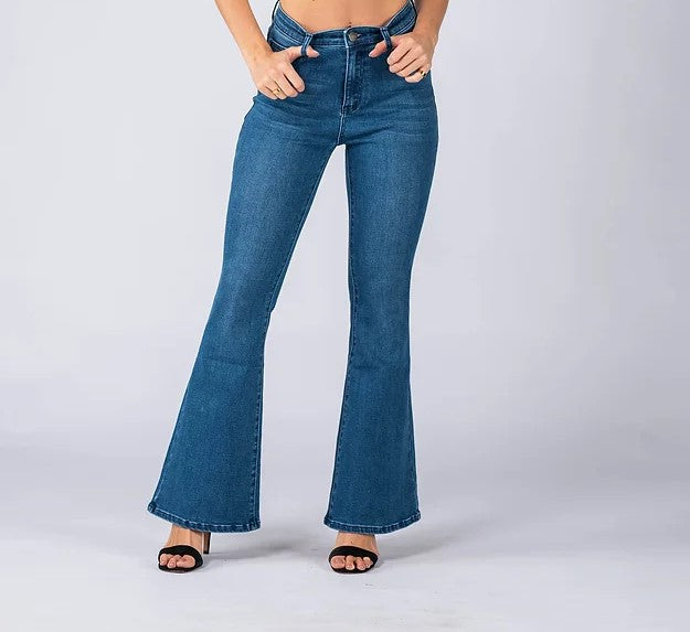 FLARED BOTTOM JEANS