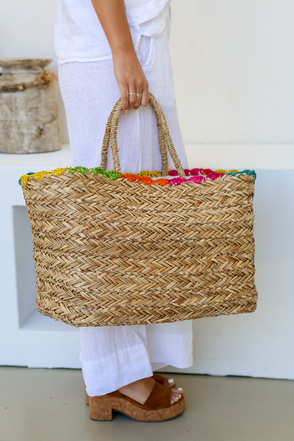 STRAW BASKET FLORAL DETAIL