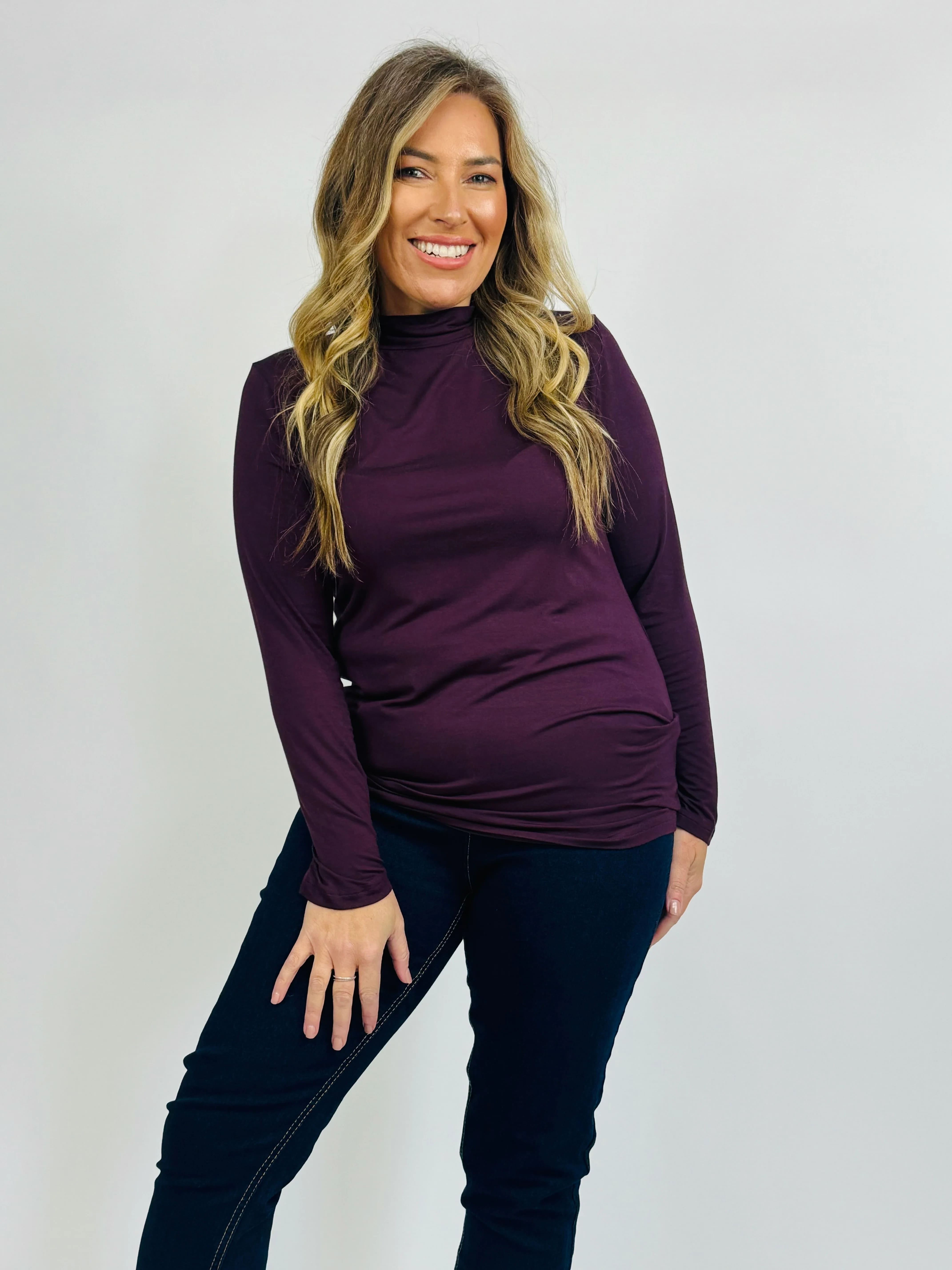BAMBOO TURTLENECK TOP