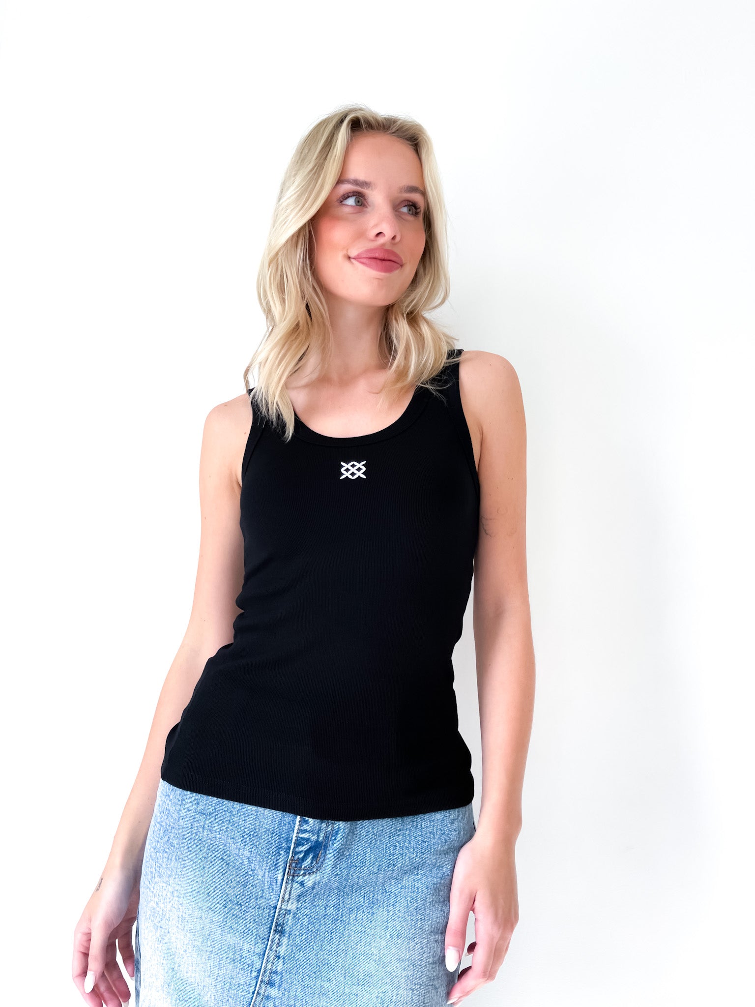 RIBBED TANK WITH MOTIF