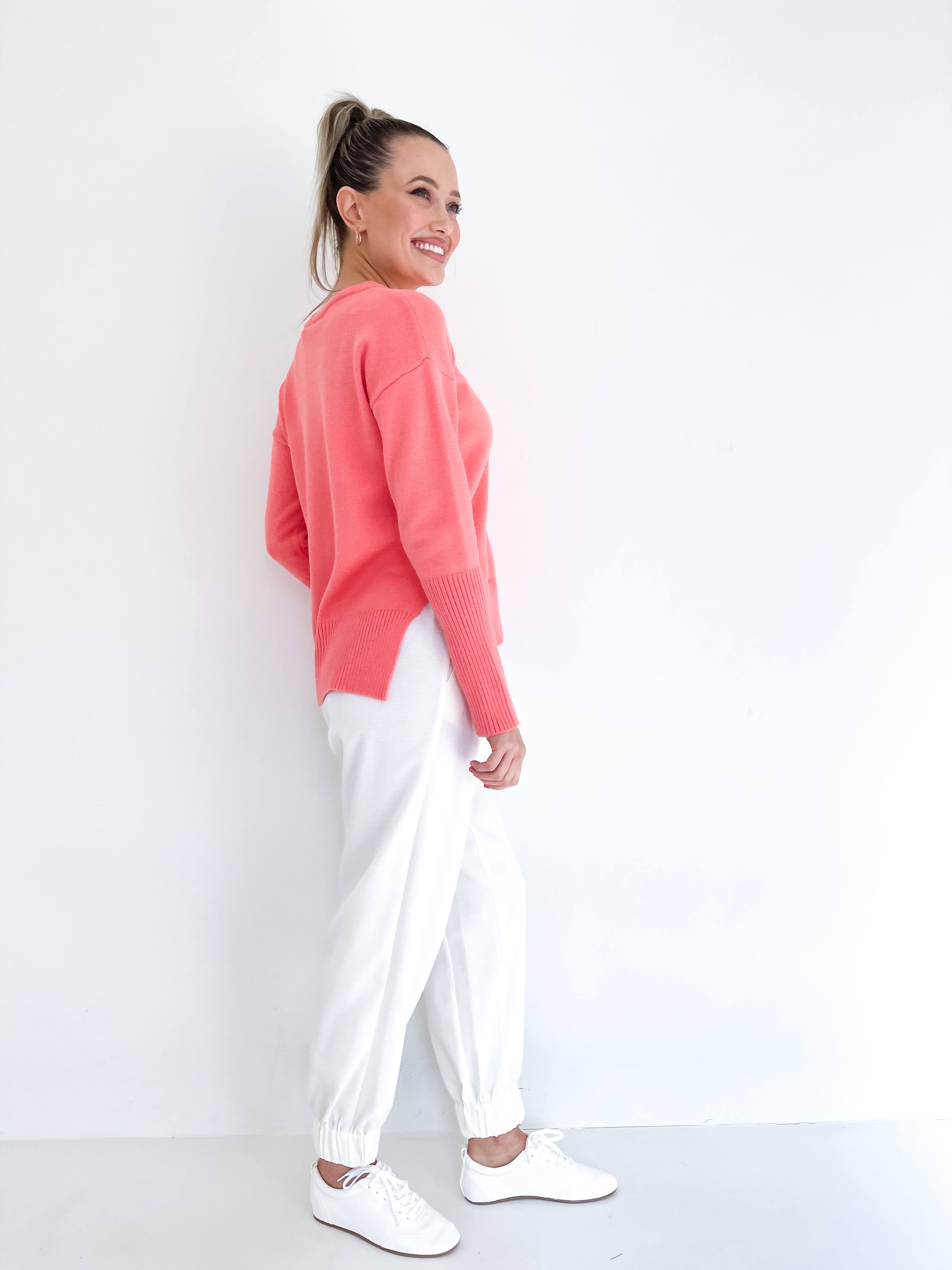 BASIC MOTIF KNIT