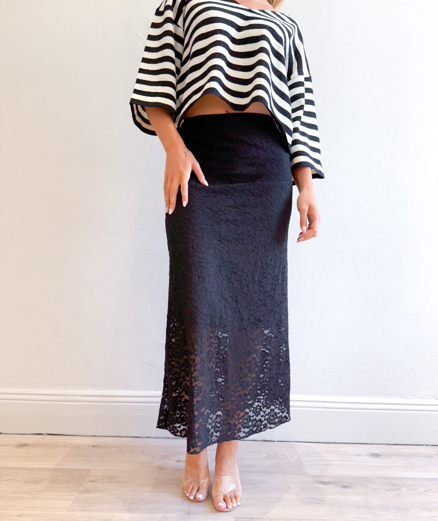 LACE MAXI SKIRT