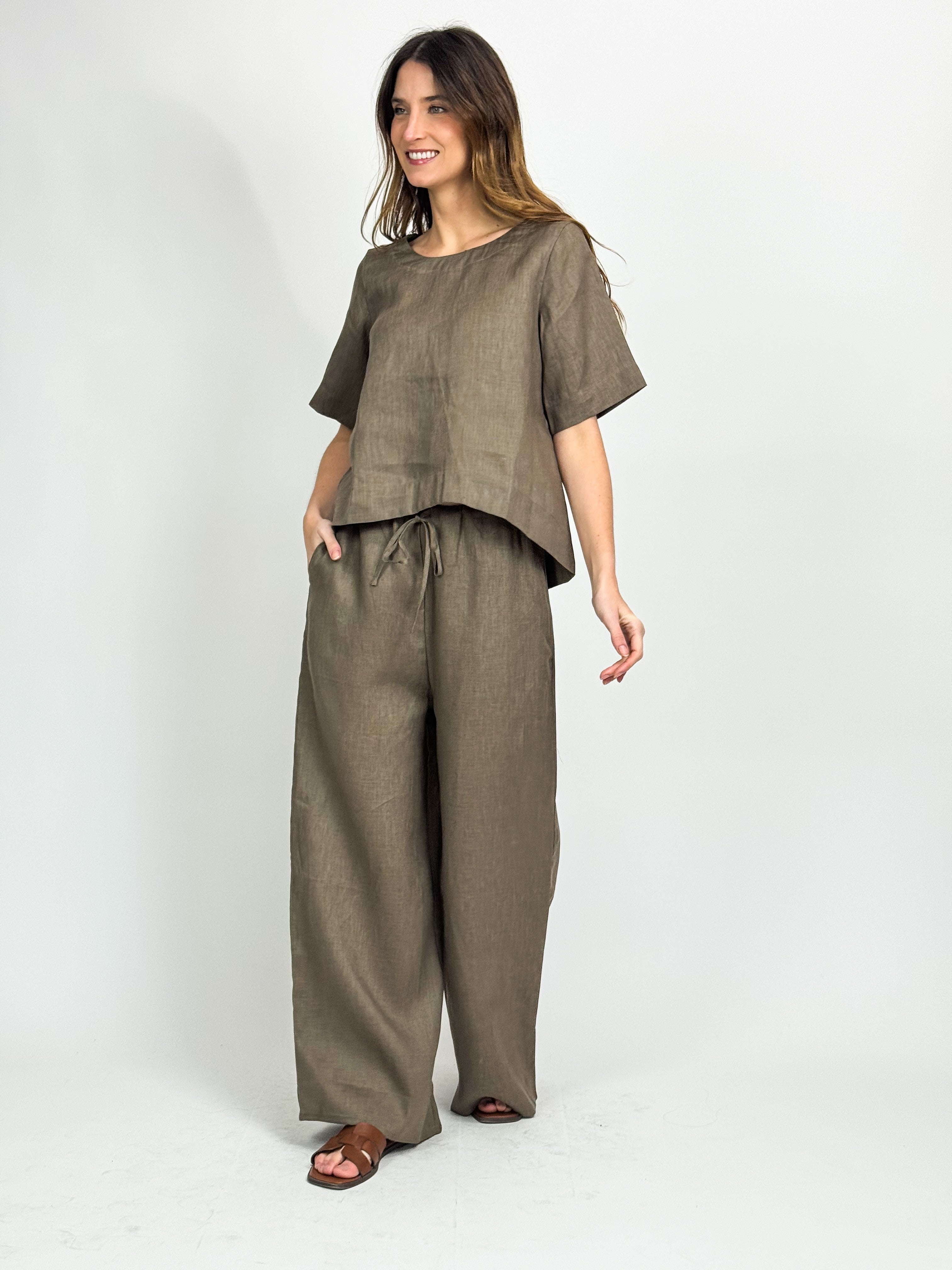 EASY LINEN CREW NECK TOP