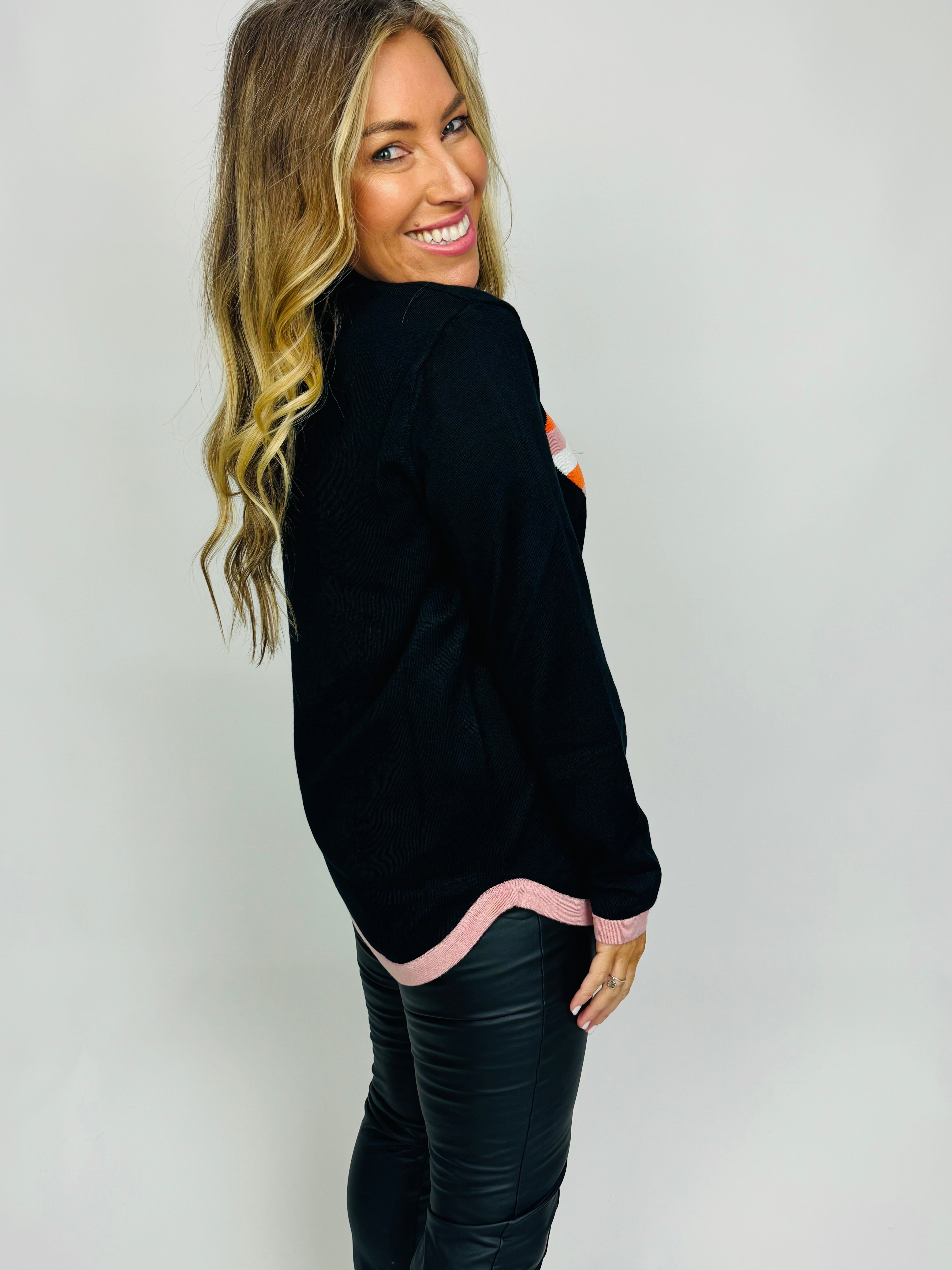 HEART CONTRAST KNIT