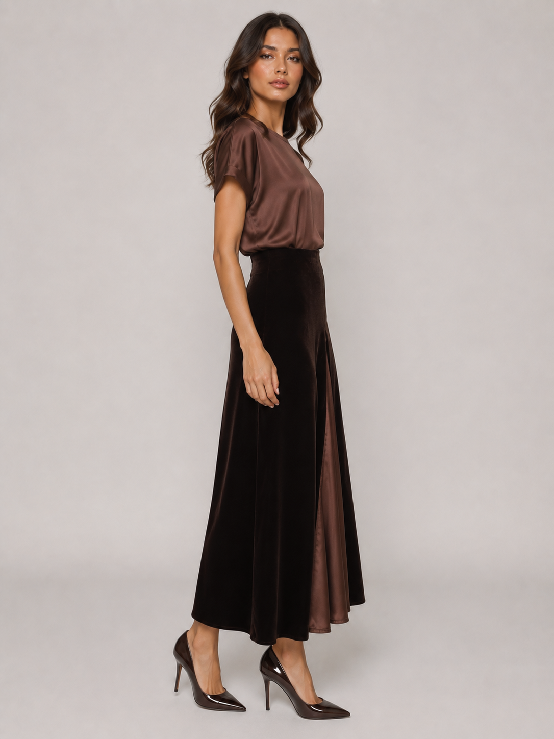 CONTRAST VELVET SKIRT