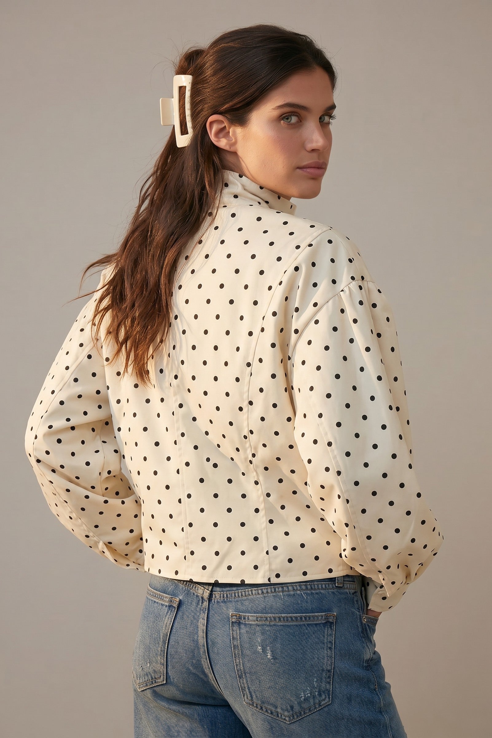 DOTTED FUNNEL NECK JACKET
