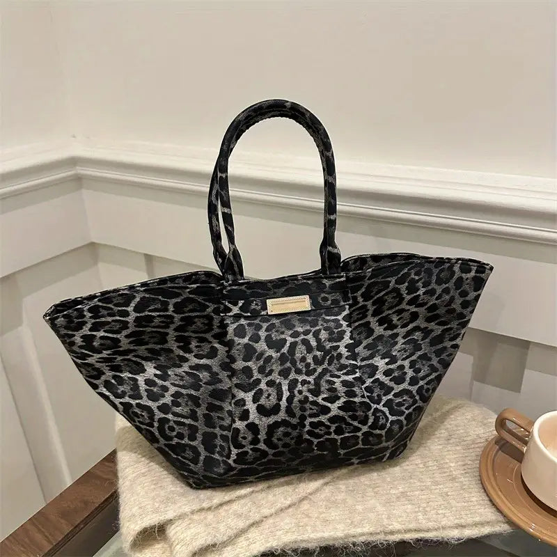 LEO PRINT TOTE BAG