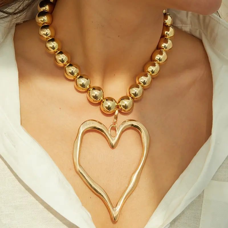 VINTAGE HEART NECKLACE