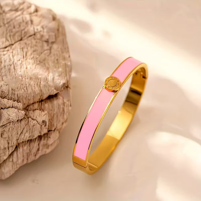 THIN ROMAN NUMERAL BANGLE
