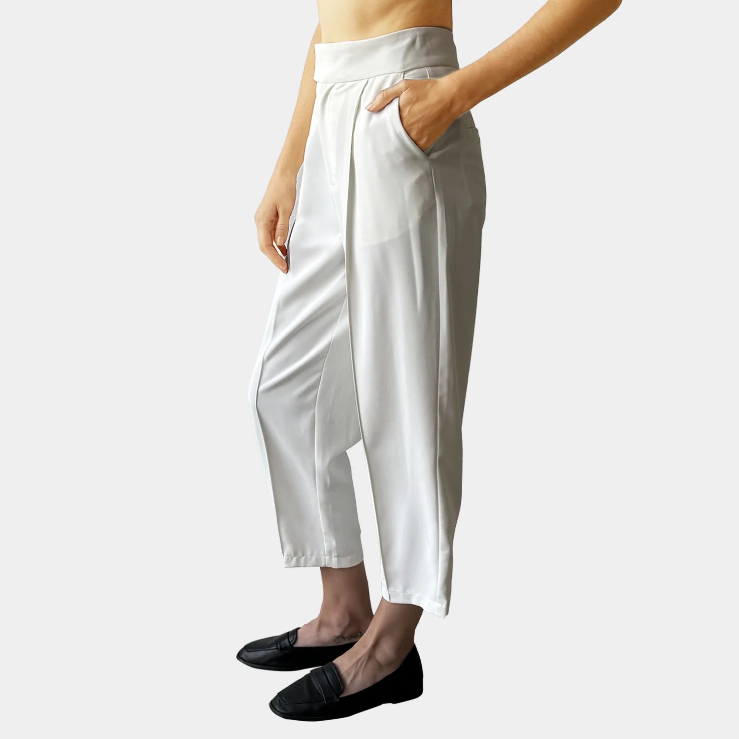 TAPERED LEG PANT