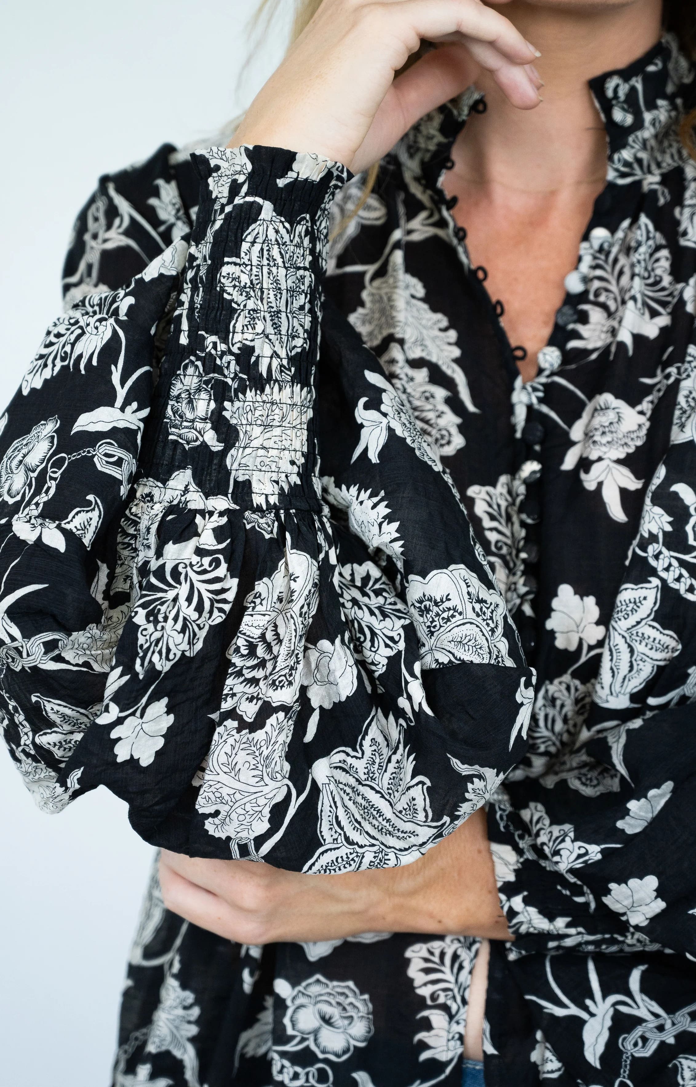 DREAMS Q BLOUSE