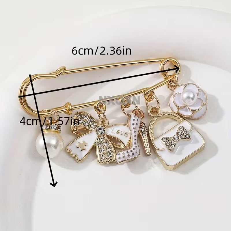 CC BROOCH PIN 2.0