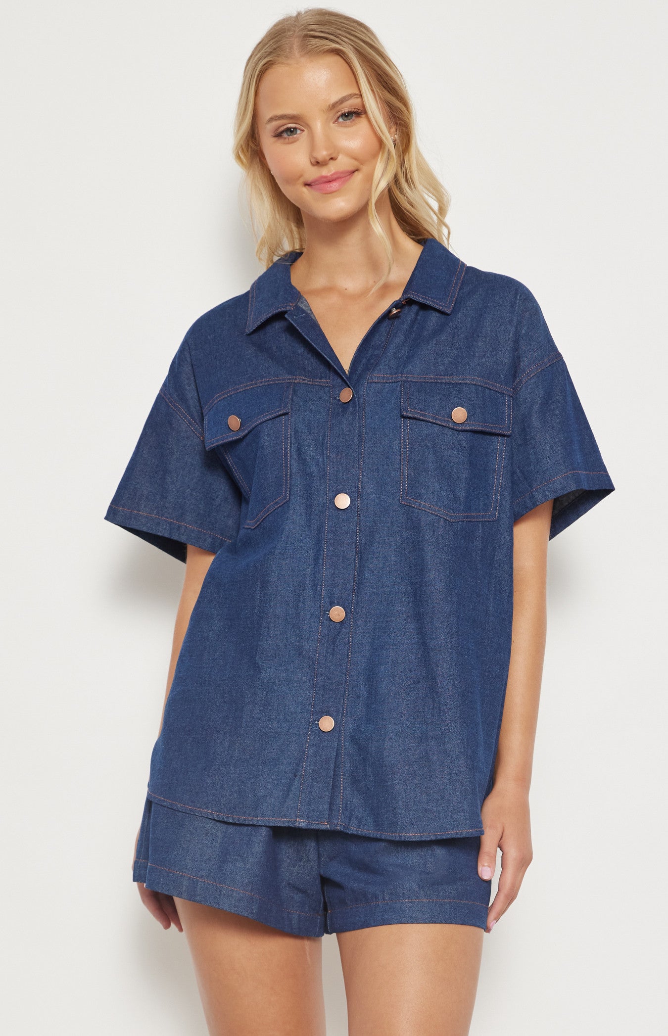 Contrast Stitching Chambray Shirt and Shorts Set