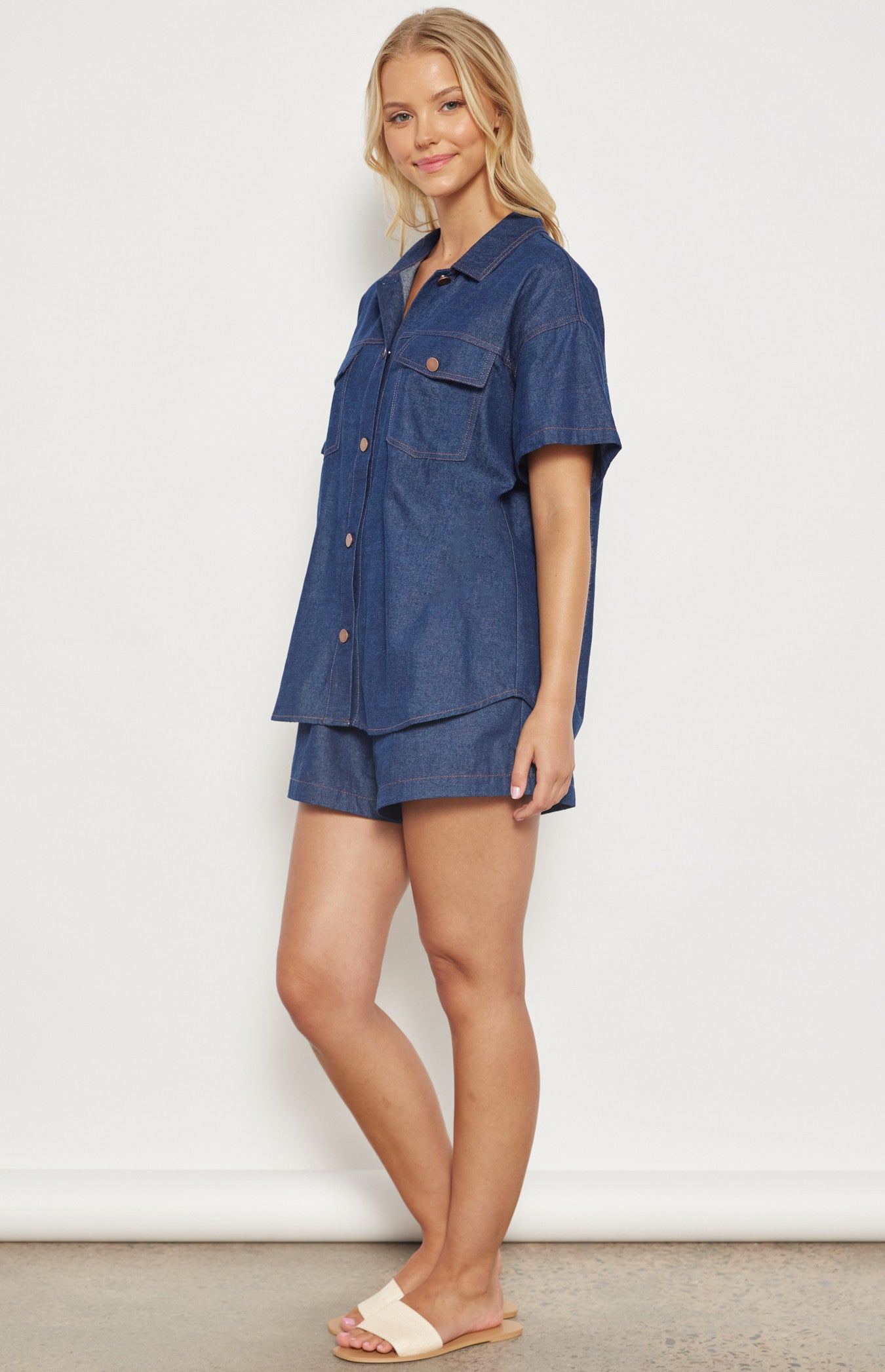 Contrast Stitching Chambray Shirt and Shorts Set