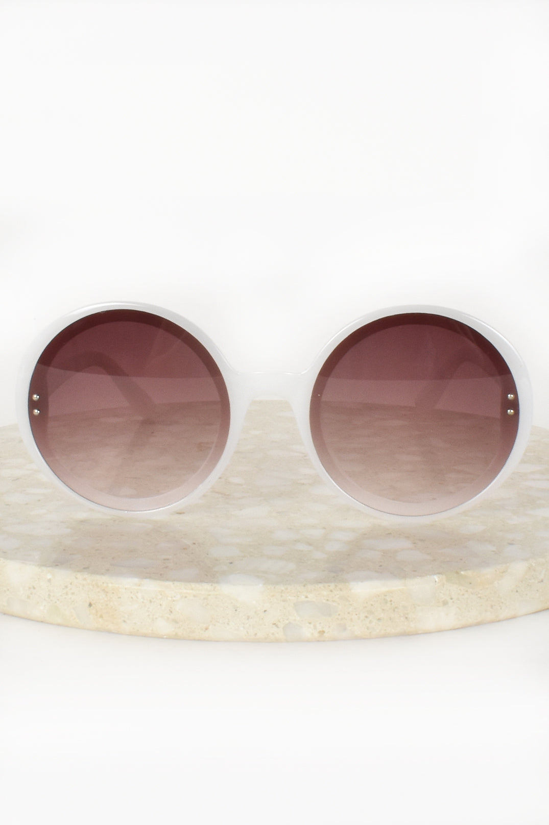 WEEKEND LOVE SUNGLASSES