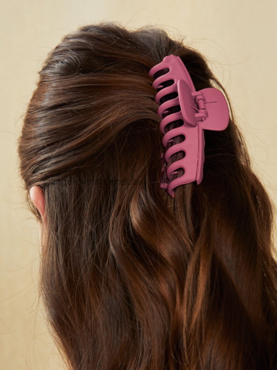 Regina Matte Claw Clip