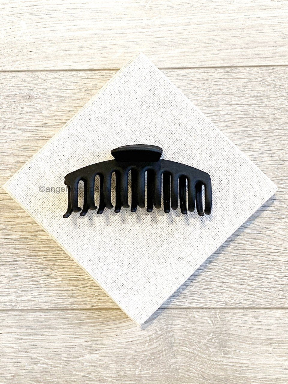 Regina Matte Claw Clip