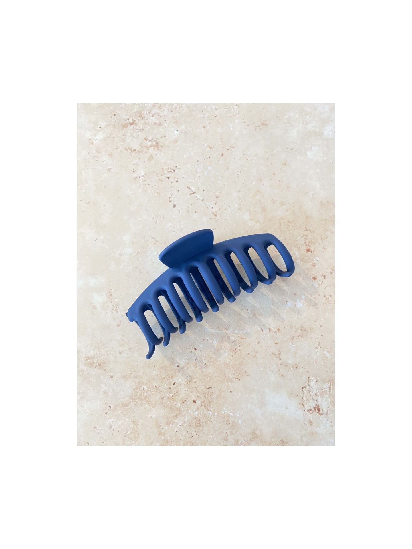 Regina Matte Claw Clip