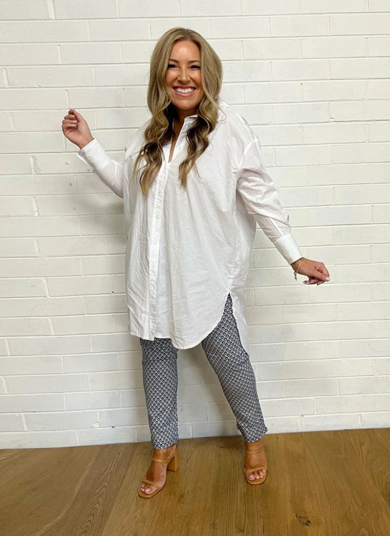 The Boyfriend Shirt Trend – What’s the Latest Look and How to Wear It