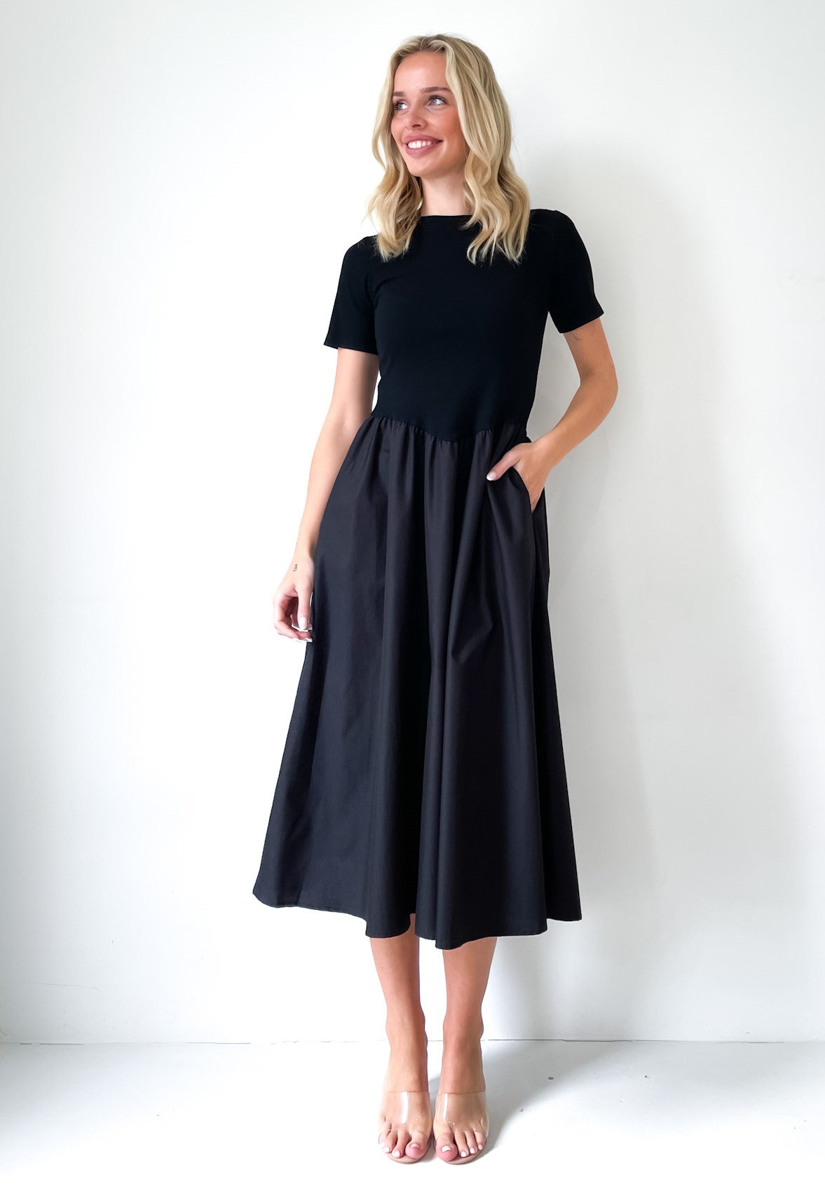 ANABELLE  V SHAPE MAXI DRESS