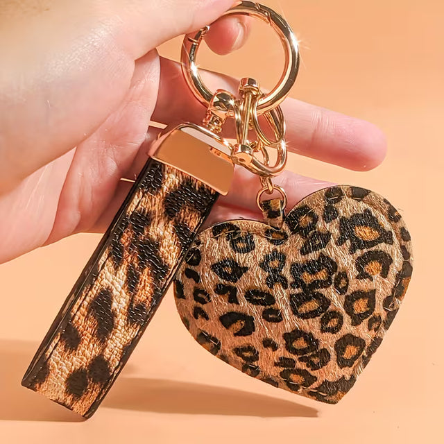 LEO LOVE HEART KEYRING