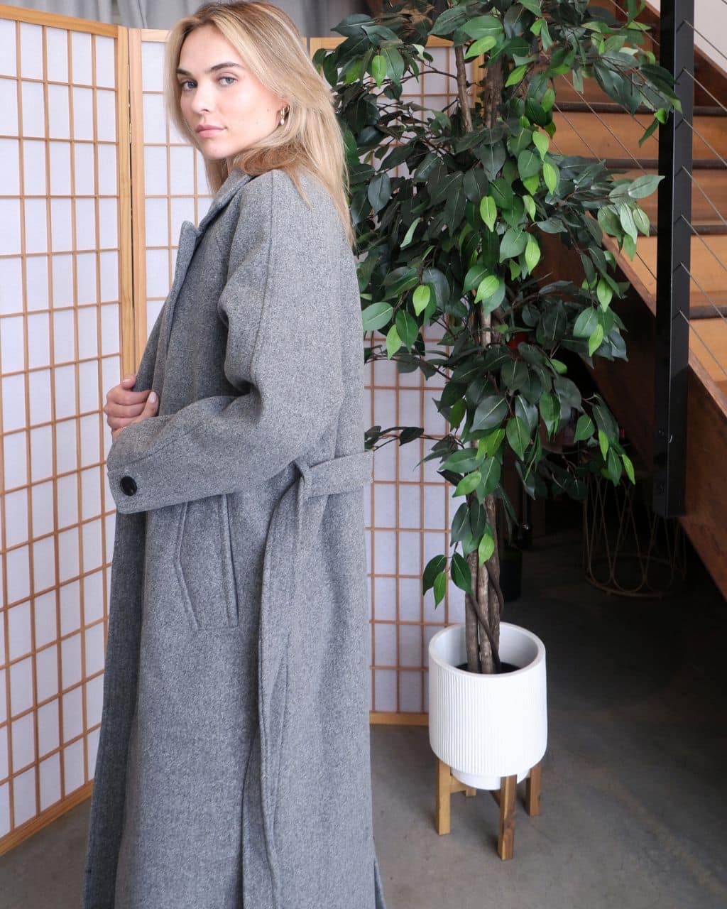 BELTED WOOL TRENCH