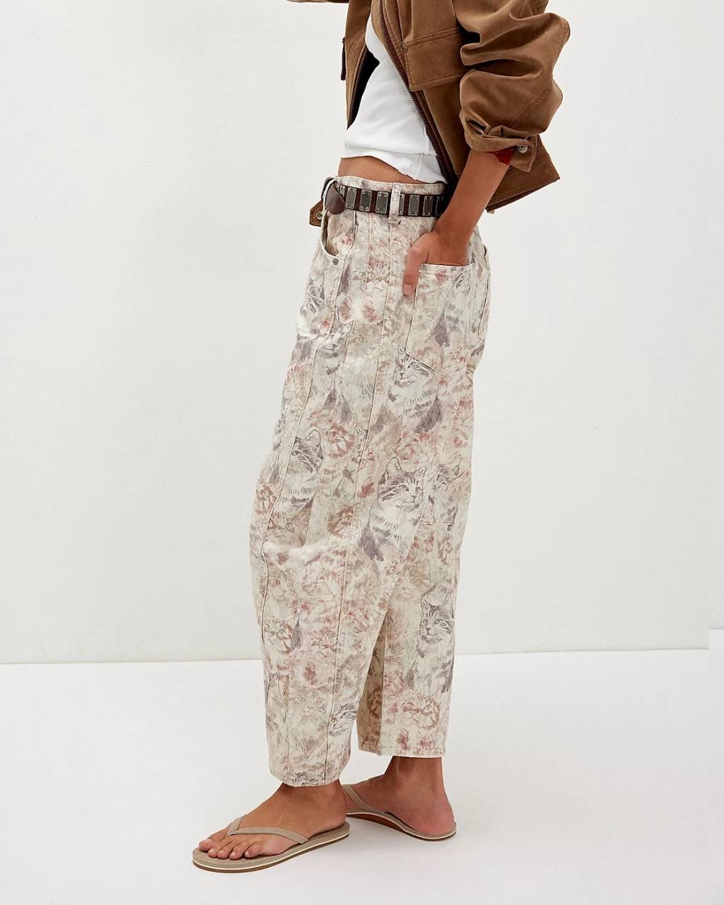 FLORAL PRINT BARRELL JEANS