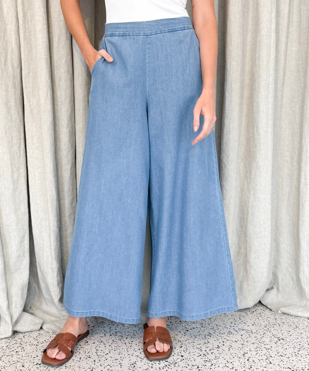 CHAMBRAY RELAXED PANT