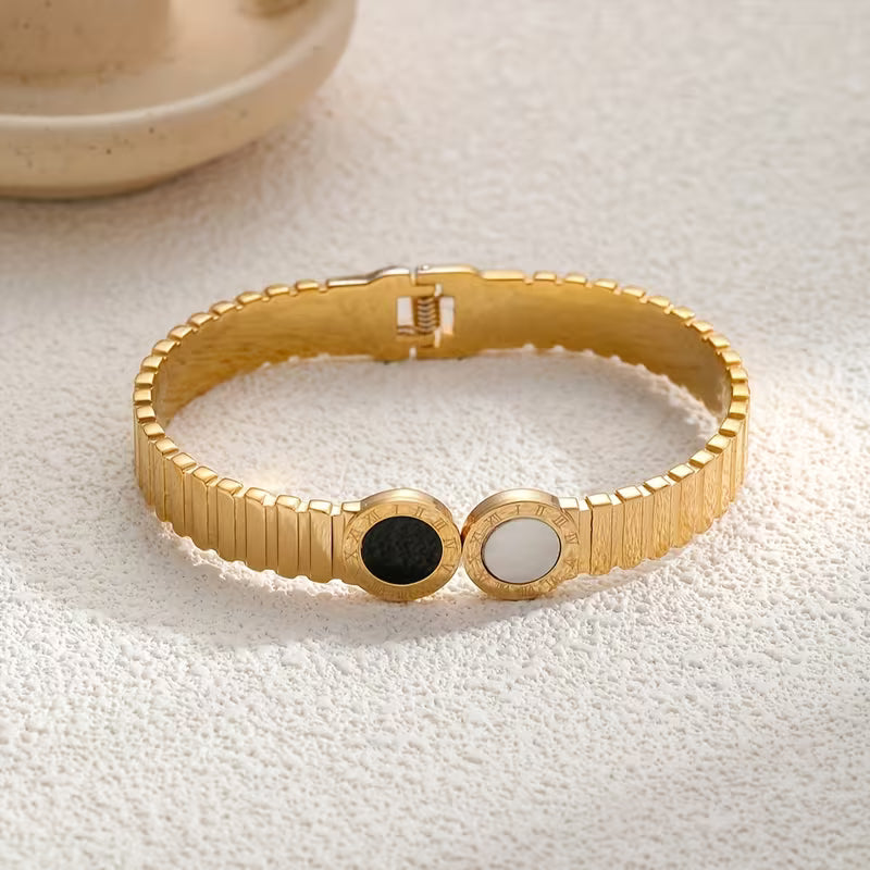 VINTAGE ROMAN  NUMERAL BANGLE