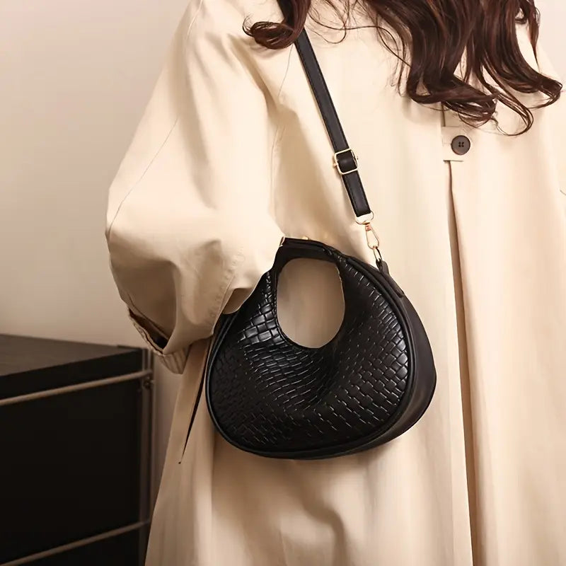 LUNA BLACK CRESENT BAG