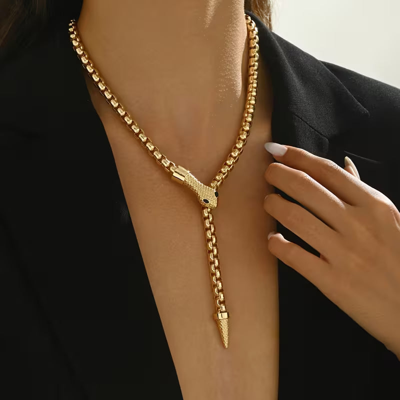 GOLDEN SNAKE NECKLACE
