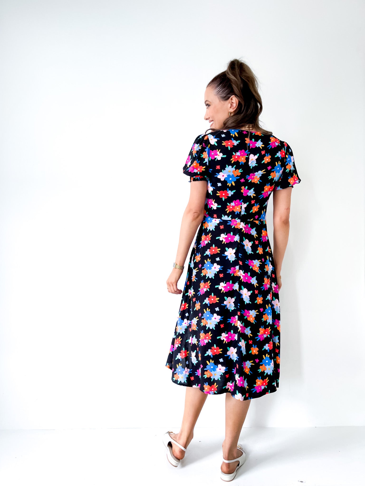 HAPPY FLOWERS MIDI DRESS