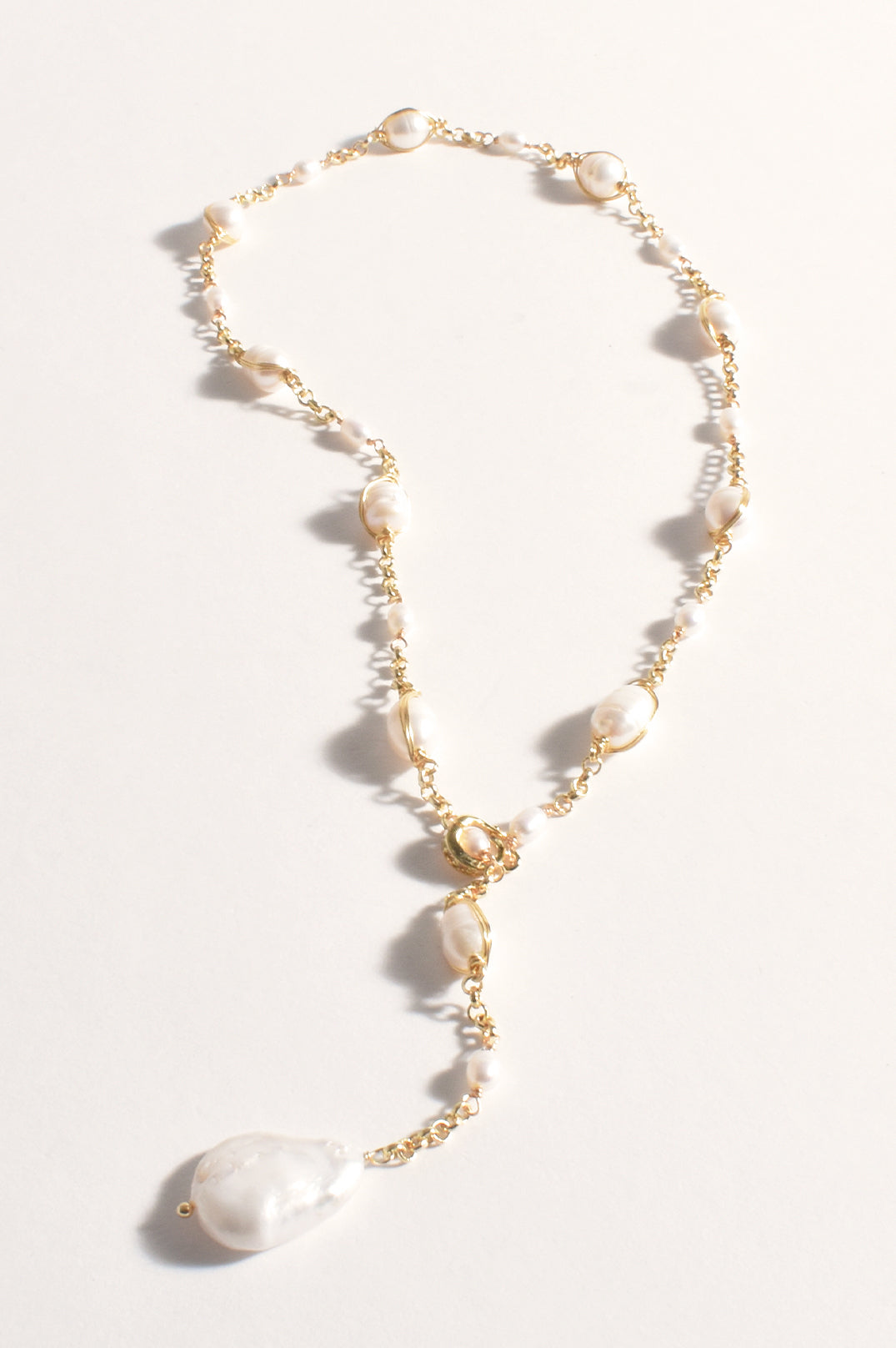 HAND LINKED PEARL Y DROP NECKLACE