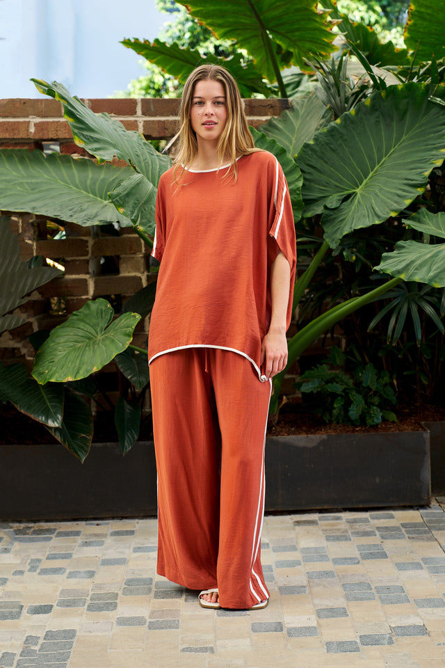 TROY CONTRAST TOP