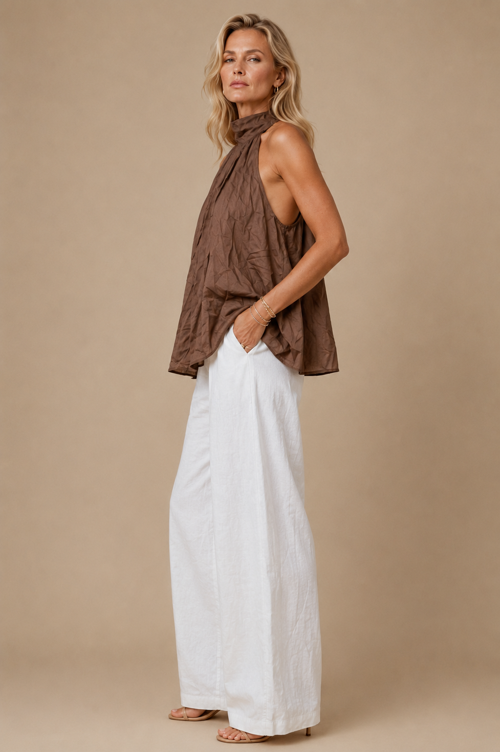 BIG BOW HALTER TOP