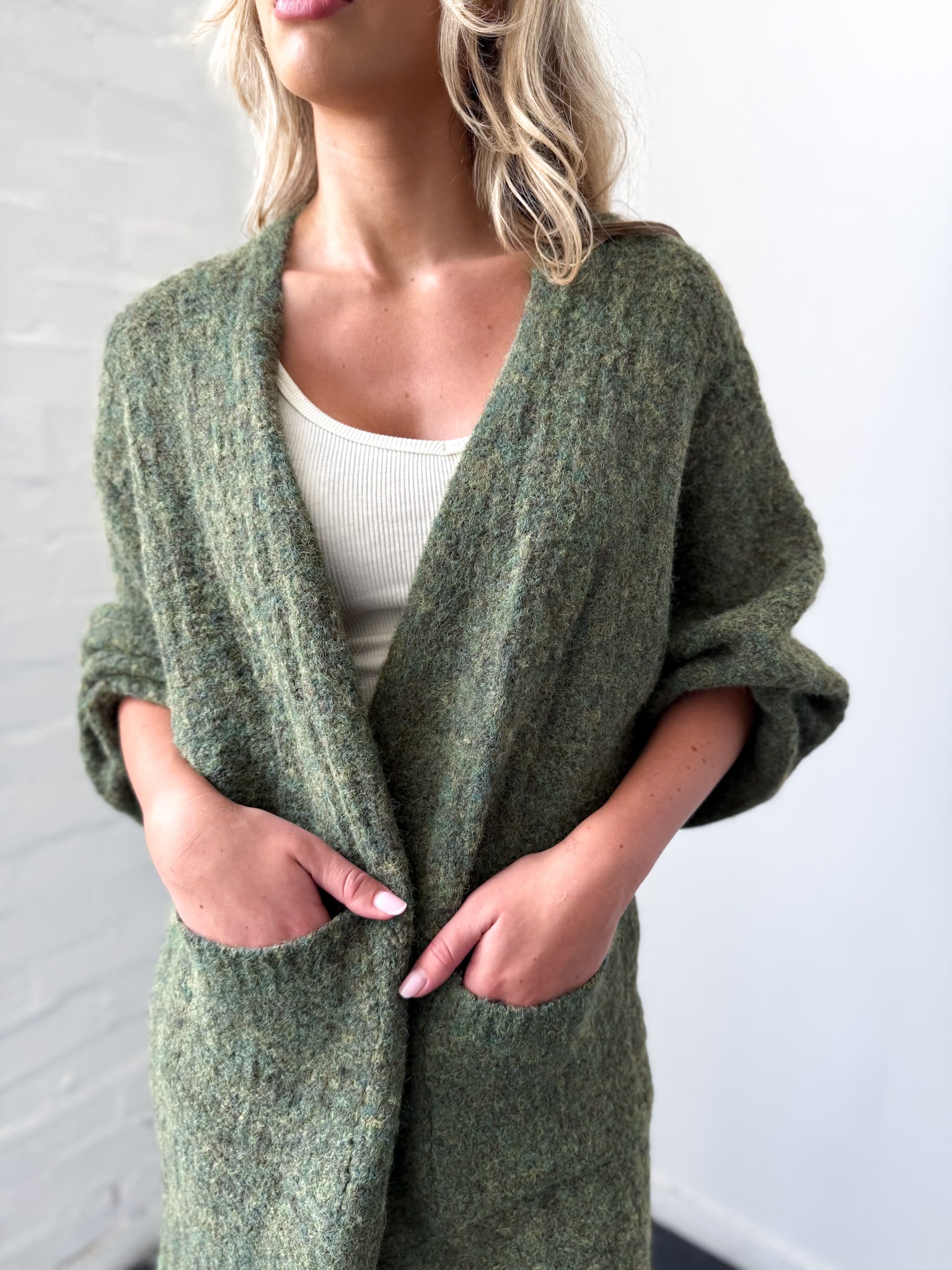 BOUCLE KNIT CARDI