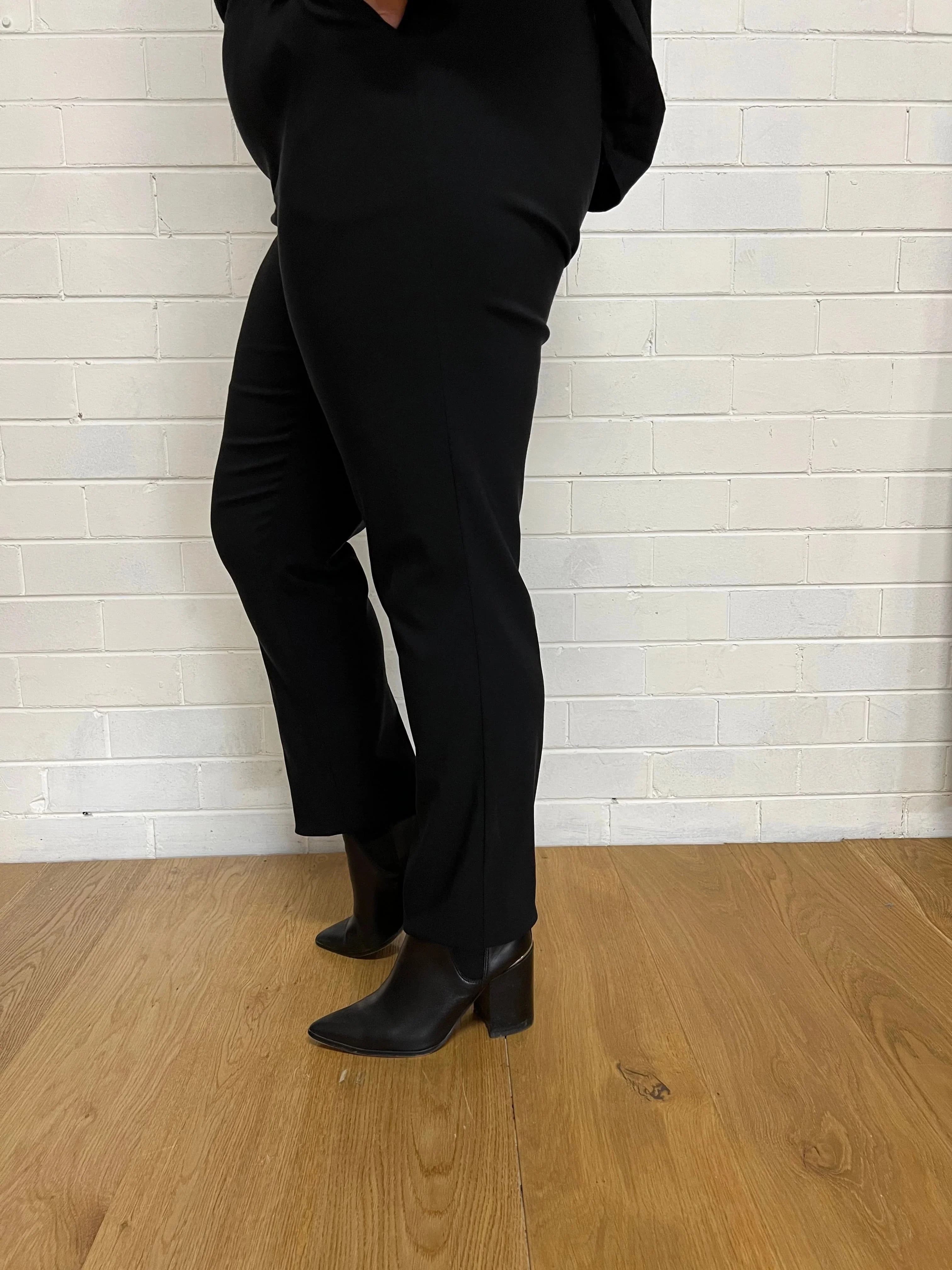 QUEENIE STRAIGHT LEG BENGALINE PANT