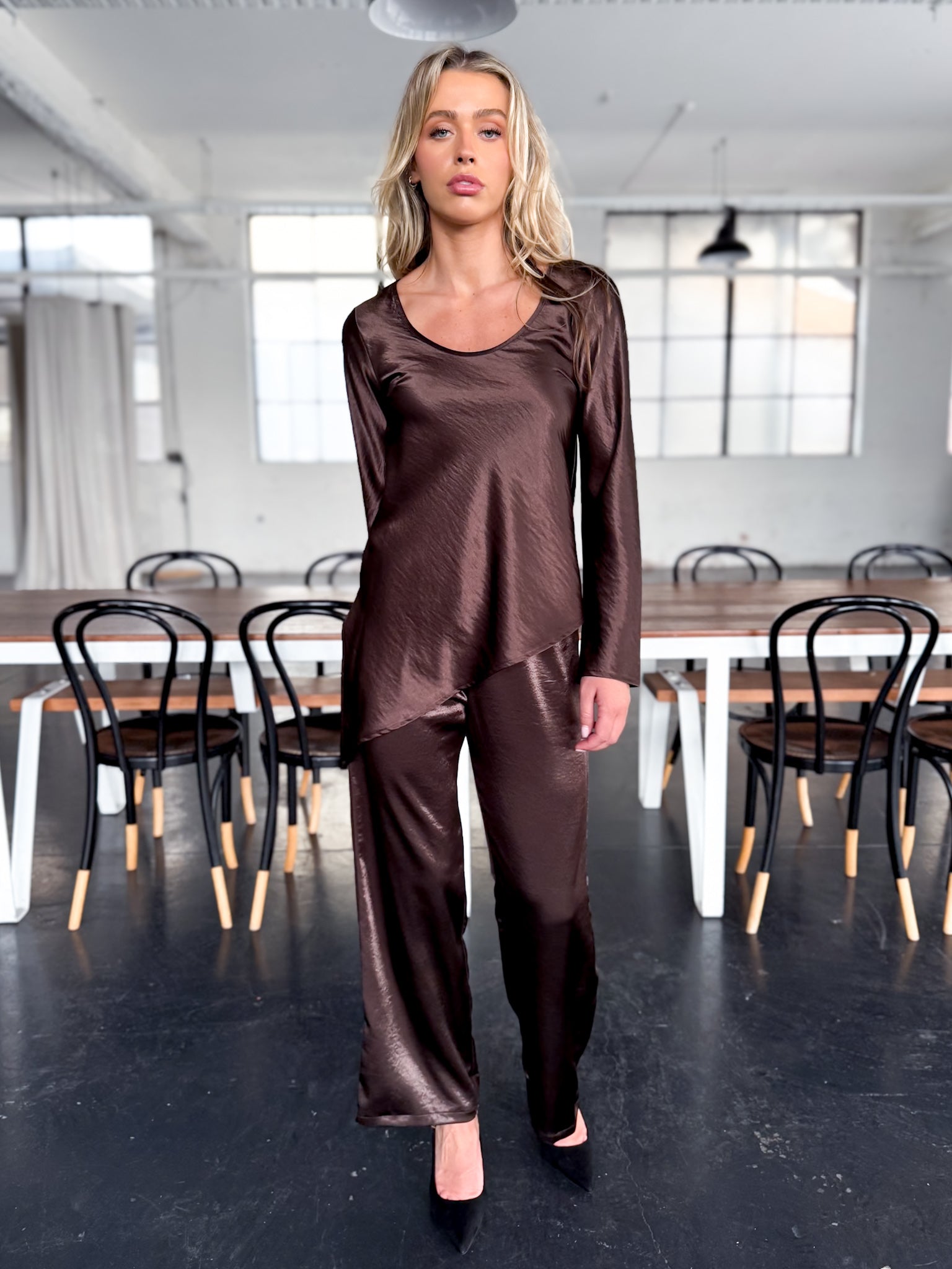 SATIN DRAWSTRING PANT