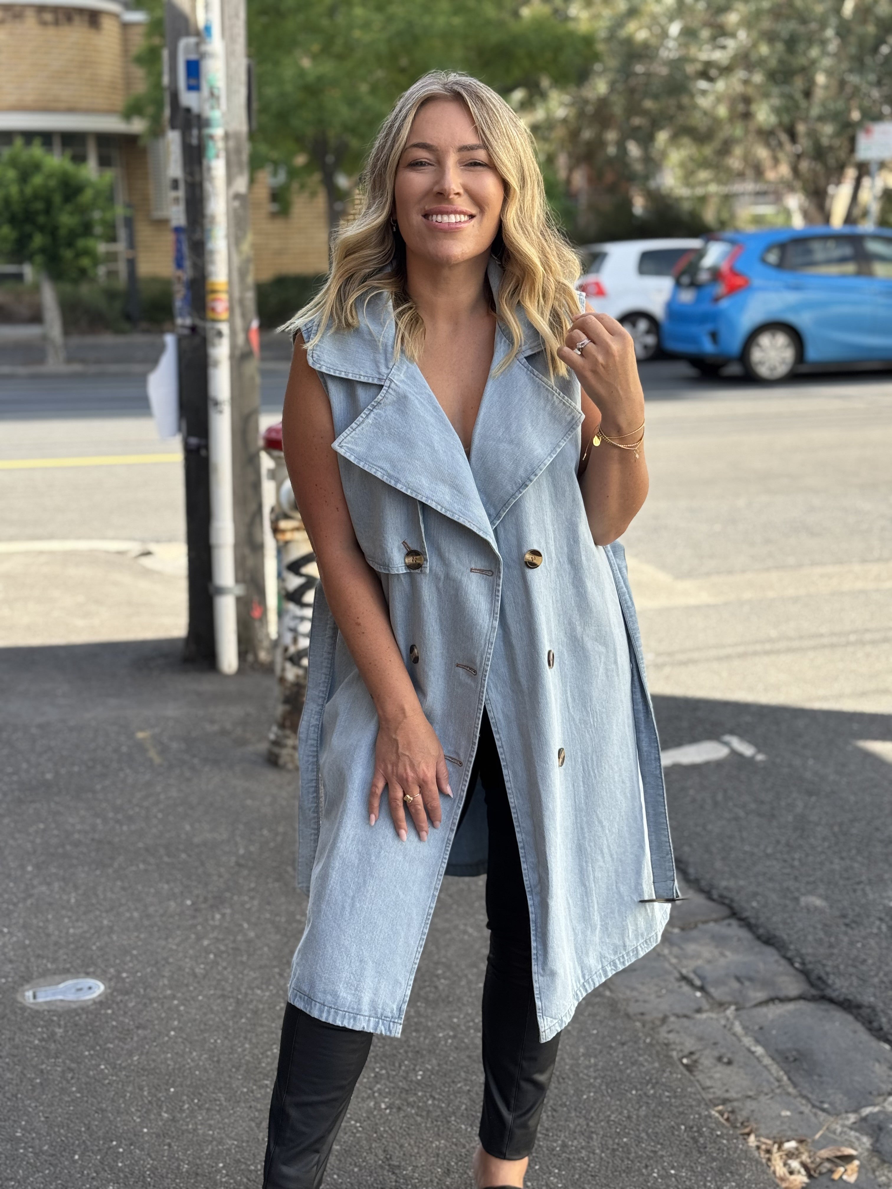LIGHT DENIM VEST TRENCH