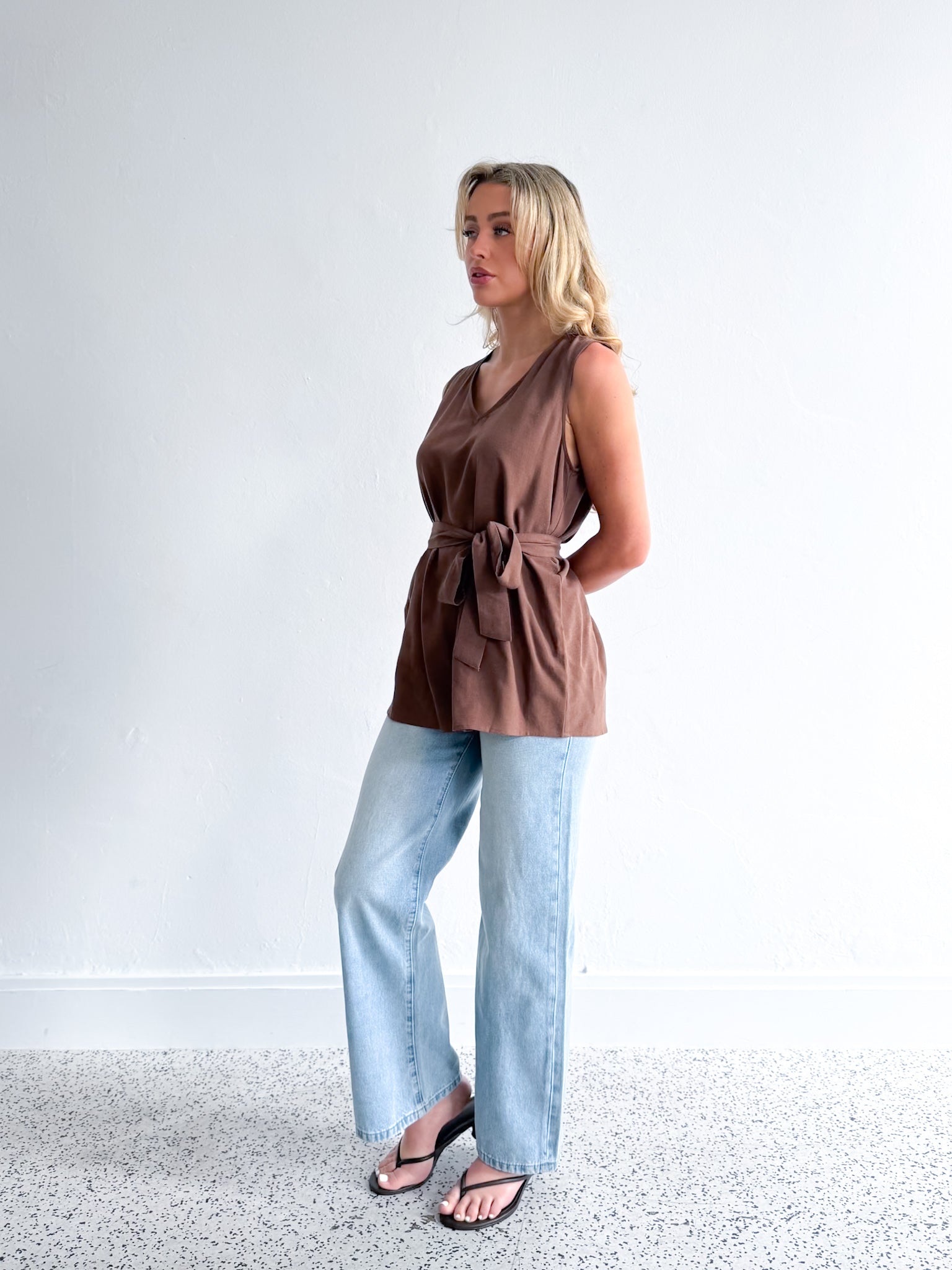 LINEN TIE BLOUSE